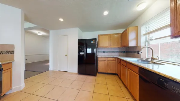 $2,000 | 8231 Ashlawn Drive, Houston, TX 77083