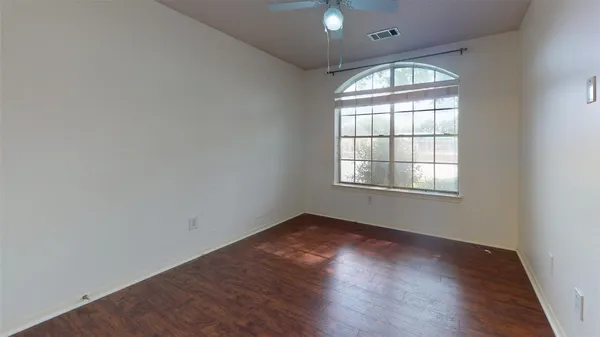 $2,000 | 8231 Ashlawn Drive, Houston, TX 77083