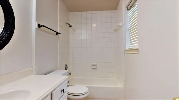 $2,000 | 8231 Ashlawn Drive, Houston, TX 77083