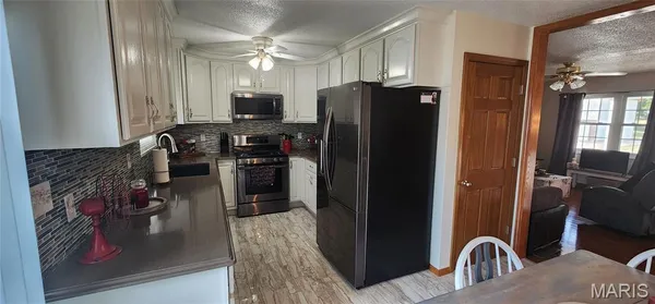 $285,000 | 212 Lon Dell Drive, Chester, IL 62233