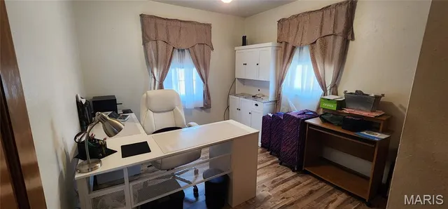 $299,000 | 212 Lon Dell Drive, Chester, IL 62233