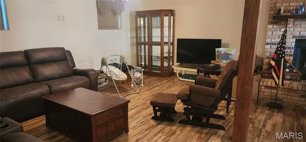 $285,000 | 212 Lon Dell Drive, Chester, IL 62233