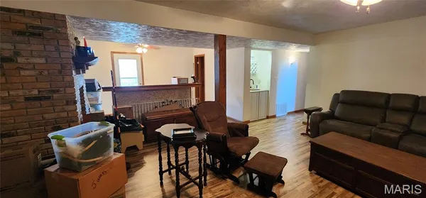 $285,000 | 212 Lon Dell Drive, Chester, IL 62233