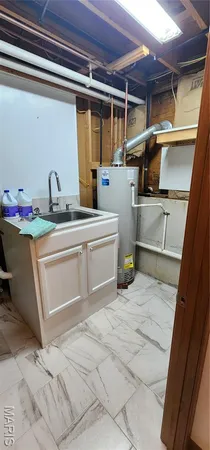 $285,000 | 212 Lon Dell Drive, Chester, IL 62233