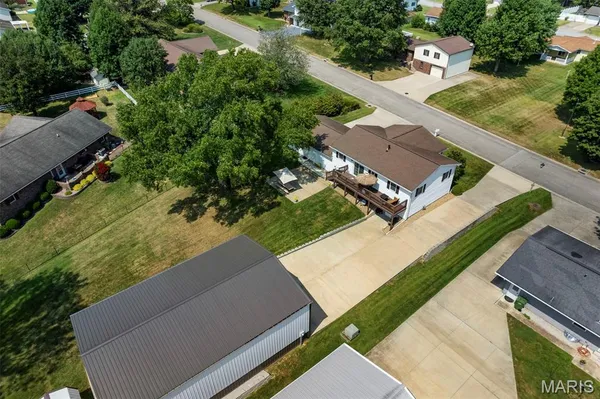 $285,000 | 212 Lon Dell Drive, Chester, IL 62233