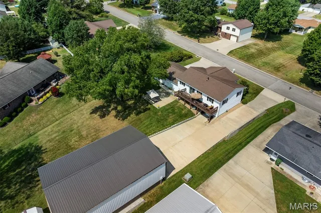 $299,000 | 212 Lon Dell Drive, Chester, IL 62233