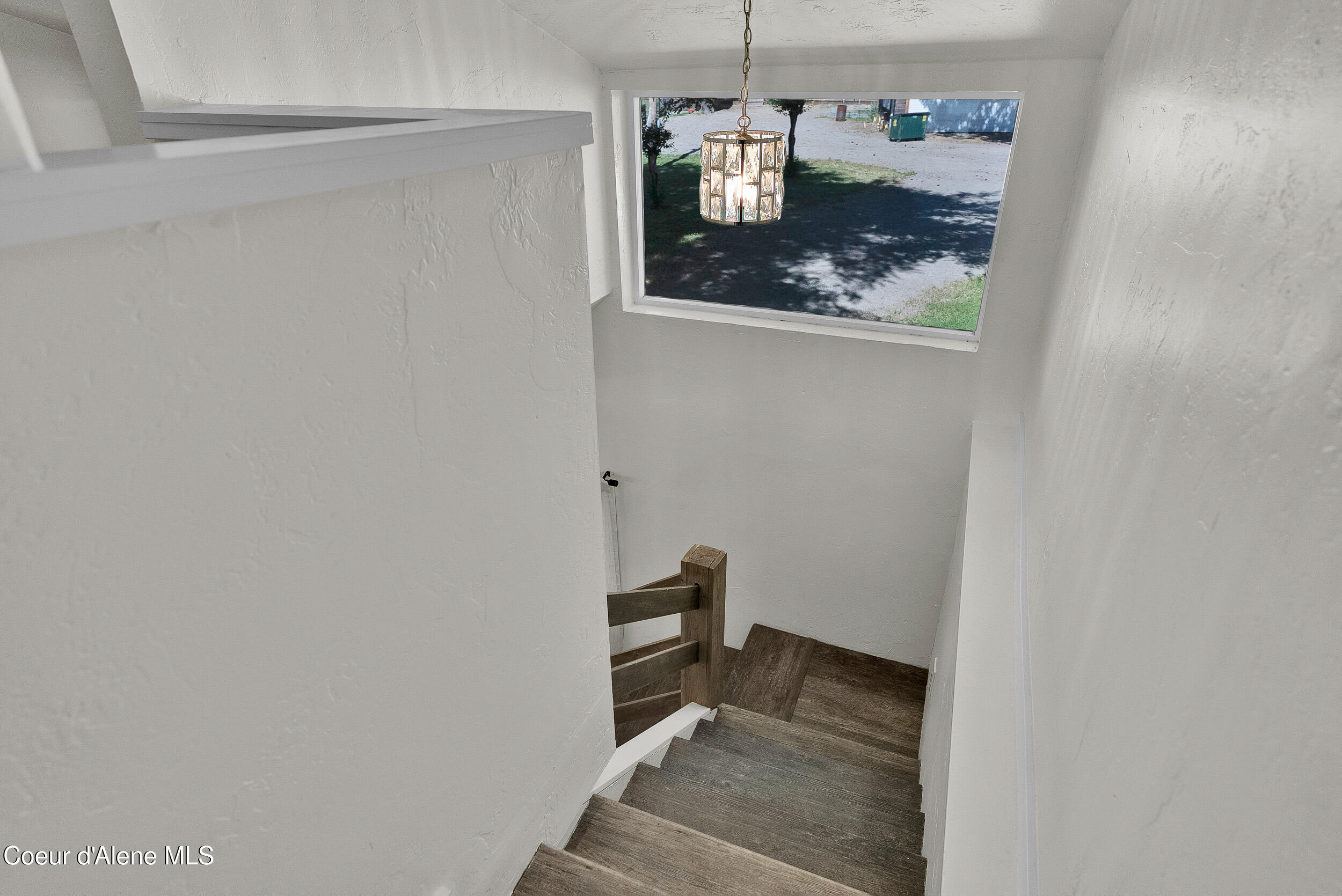 256 Roosevelt Road Bonners Ferry, ID 83805 - Photo 25 of 88 27-print-SkyLight - Roosevelt (JG)-55