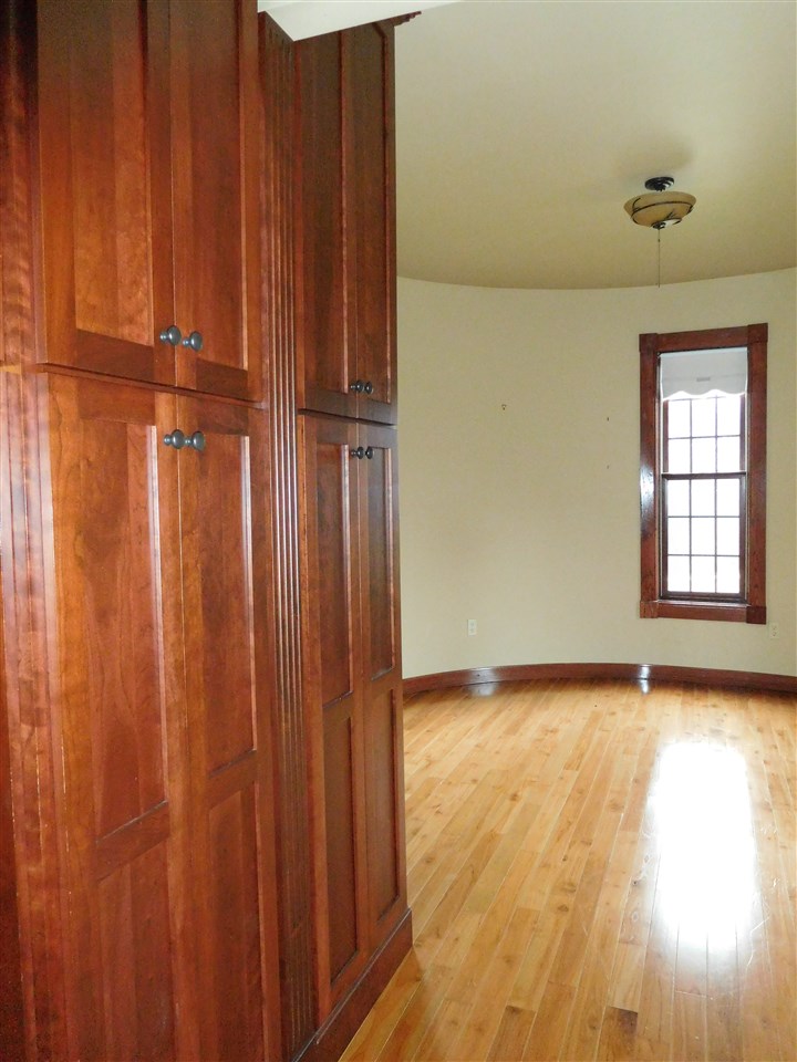 2222 South Cave Road Bloomington, IN 47403 - Photo 5 of 25 Gallery Image 5