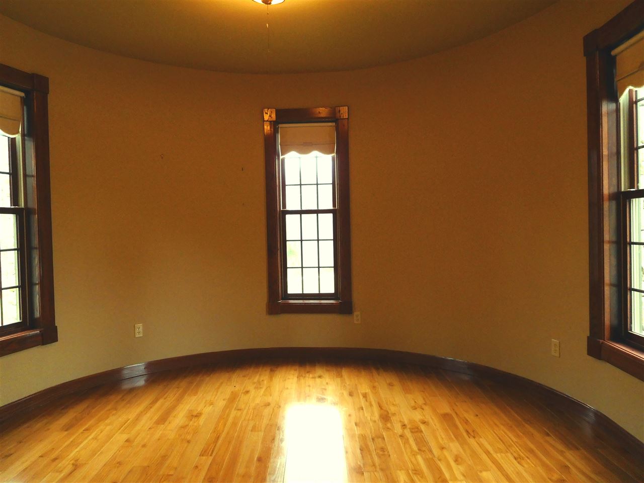2222 South Cave Road Bloomington, IN 47403 - Photo 7 of 25 Gallery Image 7