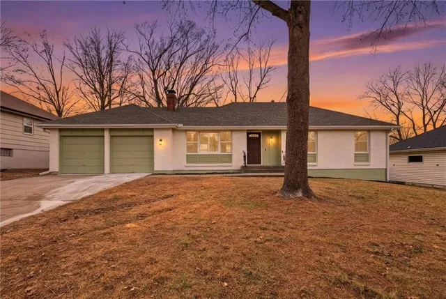 $310,000 | 7420 Hardy Avenue, Raytown, MO 64133