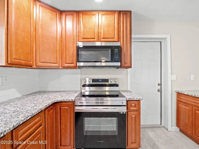 $2,500 | 7740 Pine Lake Drive, Melbourne, FL 32904