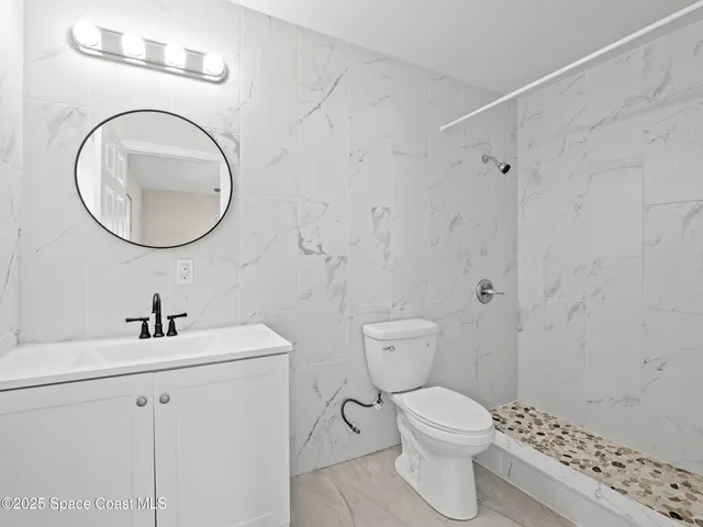 $2,500 | 7740 Pine Lake Drive, Melbourne, FL 32904