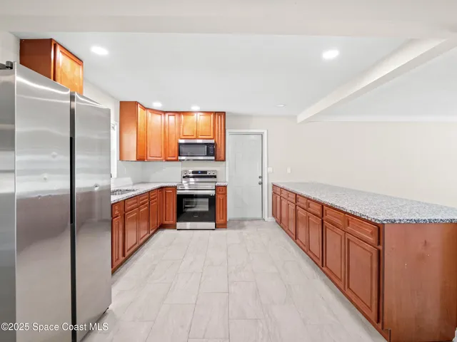 $2,500 | 7740 Pine Lake Drive, Melbourne, FL 32904