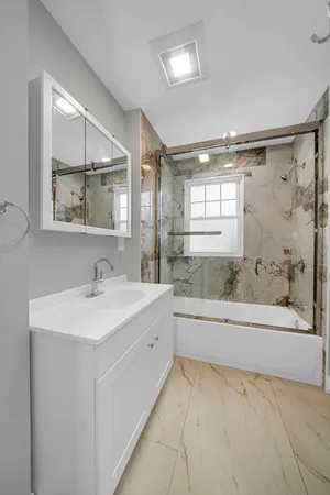 $4,000 | 26 Richardson Avenue, Unit 26, North Andover, MA 01845