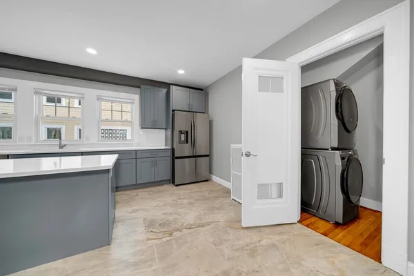 $4,000 | 26 Richardson Avenue, Unit 26, North Andover, MA 01845