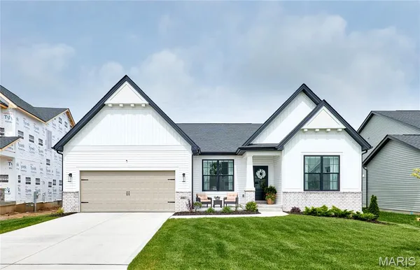 $699,000 | 2007 Butte Trl Court, Cottleville, MO 63304
