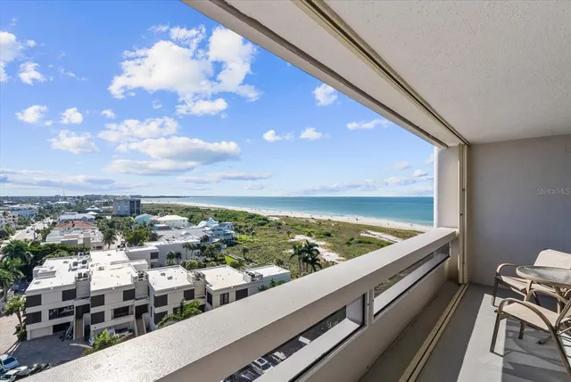 $874,000 | 5400 Ocean Boulevard, Unit 94, Sarasota, FL 34242