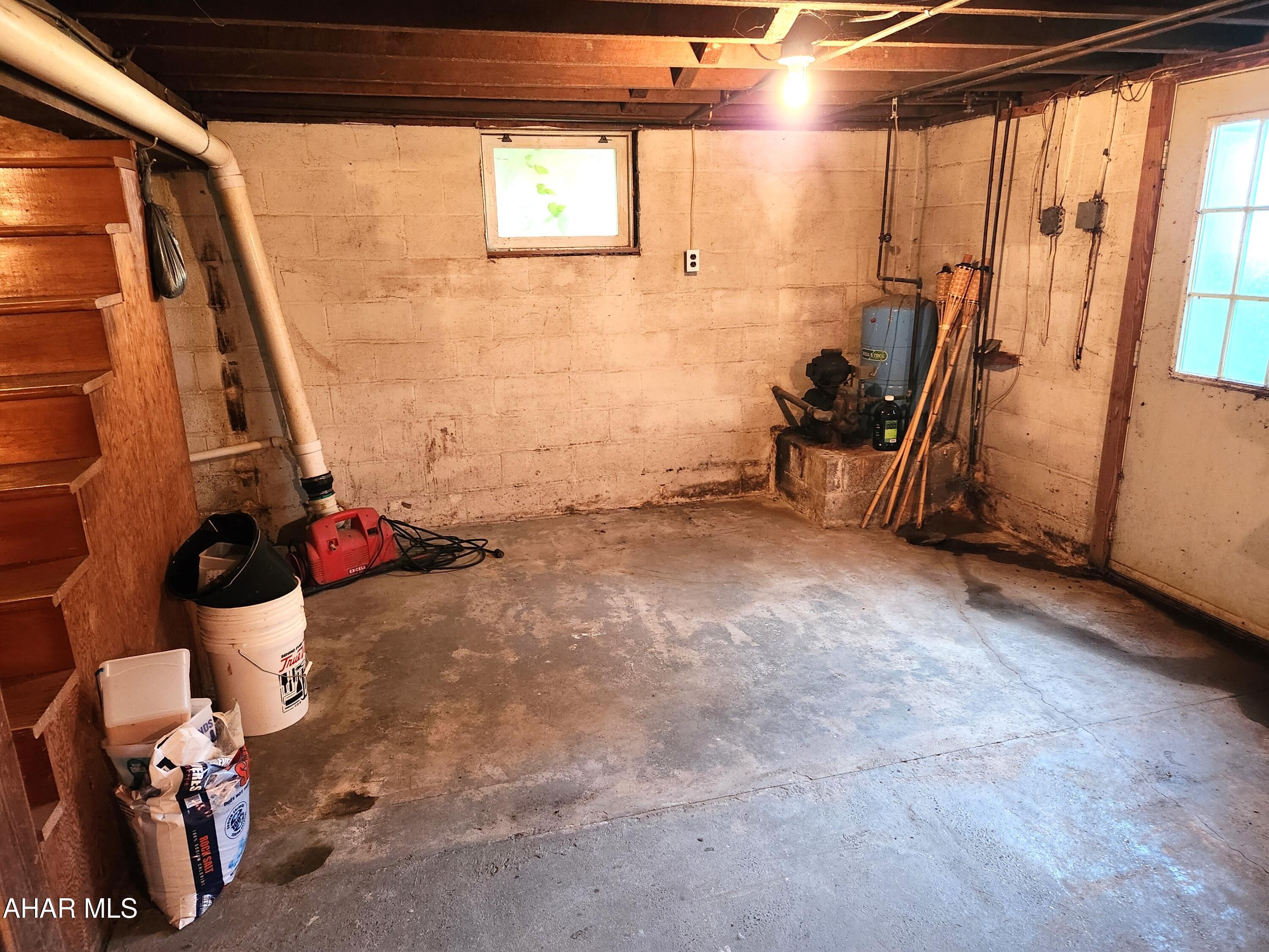 4730 Cortland Road New Paris, PA 15554 - Photo 33 of 44