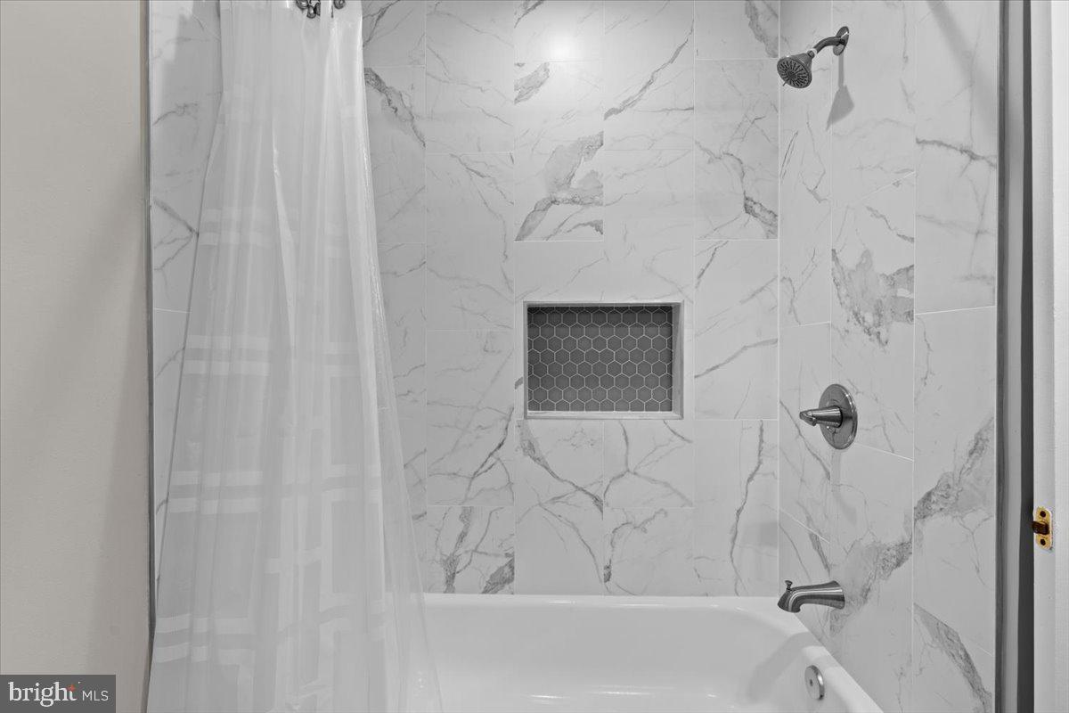 1587 Kingstream Circle Herndon, VA 20170 - Photo 44 of 65 Stunning updates in upper level hall bath