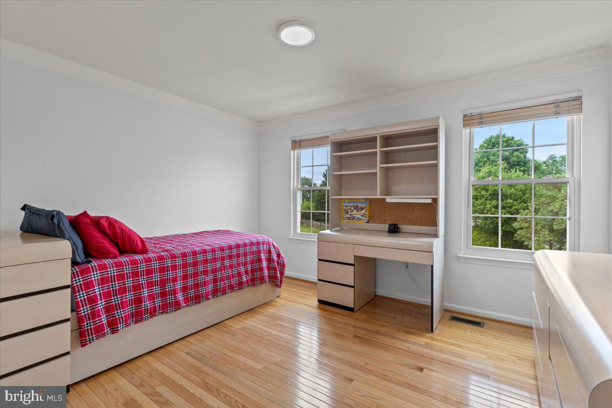 1587 Kingstream Circle Herndon, VA 20170 - Photo 45 of 65 Bedroom 4