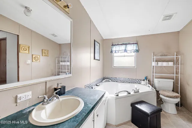 $235,000 | 88 Holiday Lane, Newton Grove, NC 28366