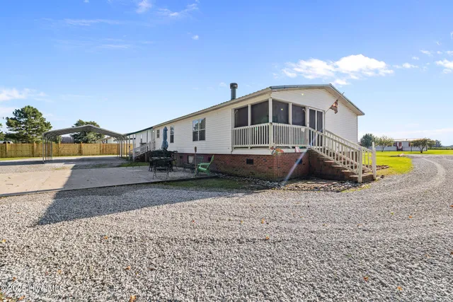 $235,000 | 88 Holiday Lane, Newton Grove, NC 28366