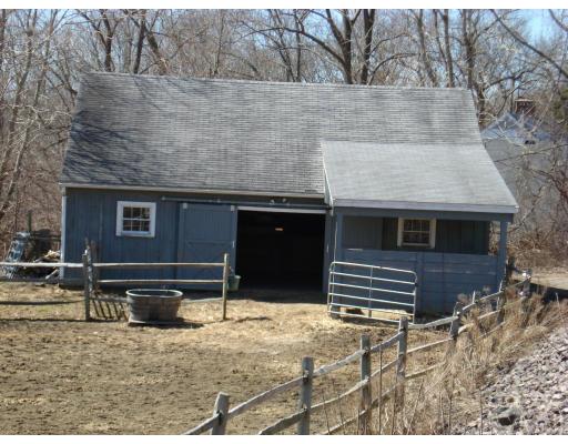63 Wenham Road Topsfield, MA 01983 - Photo 6 of 23 Gallery Image 6