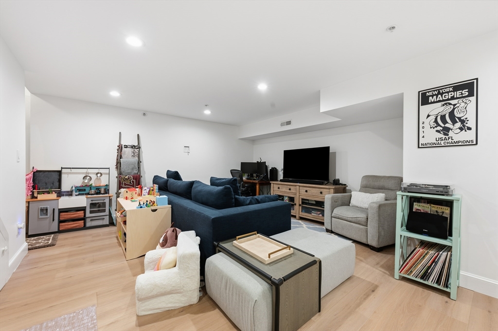 35 Tuckerman Street, Unit A Boston, MA 02127 - Photo 11 of 37
