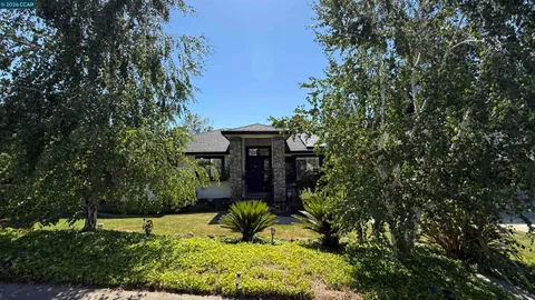 $1,249,900 | 403 Midway Place, Martinez, CA 94553