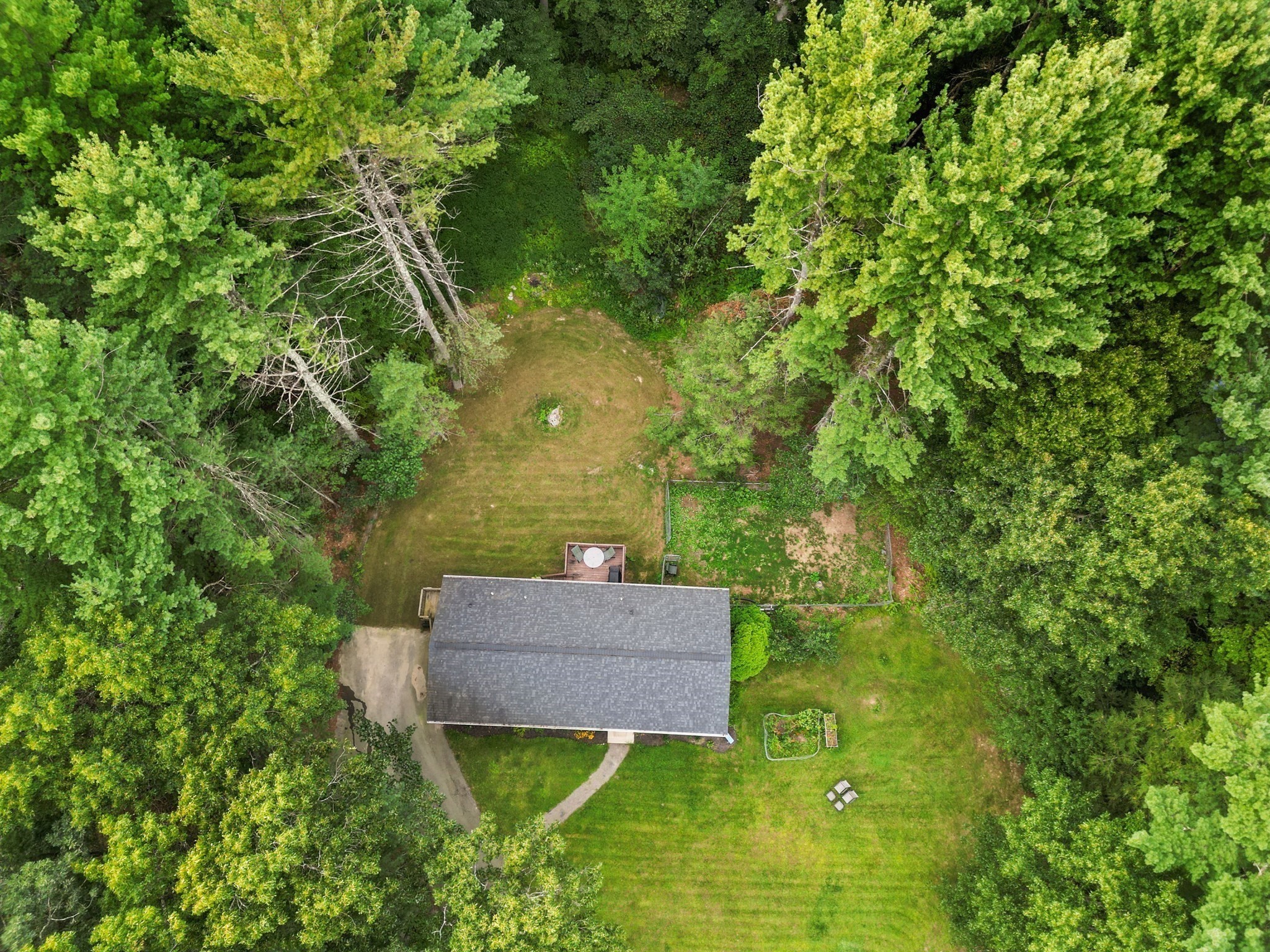 41 Woodland Road Uxbridge, MA 01569 - Photo 24 of 31 Gallery Image 24