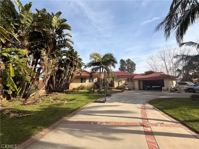$1,600,000 | 13342 Glenoaks Boulevard, Sylmar, CA 91342
