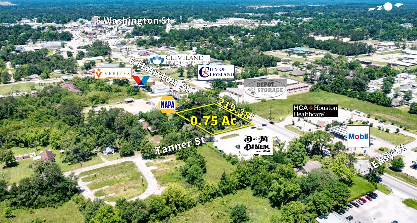 102 Tanner Street Liberty, TX 77575 - Photo 3 of 8