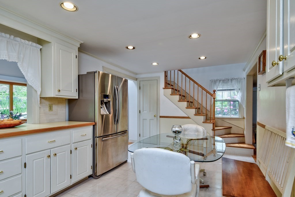 22 Heckle Street Wellesley, MA 02481 - Photo 13 of 32 Gallery Image 13