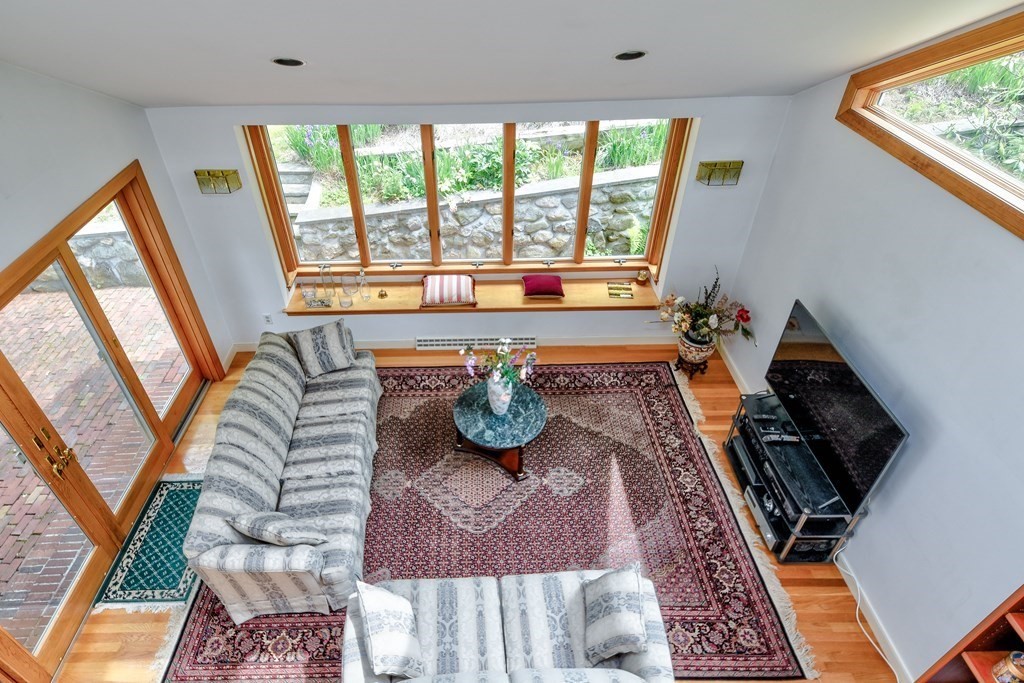 22 Heckle Street Wellesley, MA 02481 - Photo 21 of 32 Gallery Image 21
