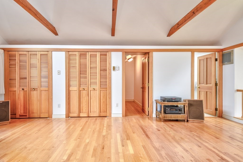 22 Heckle Street Wellesley, MA 02481 - Photo 23 of 32 Gallery Image 23