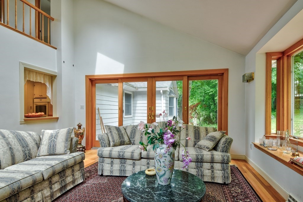 22 Heckle Street Wellesley, MA 02481 - Photo 10 of 32 Gallery Image 10