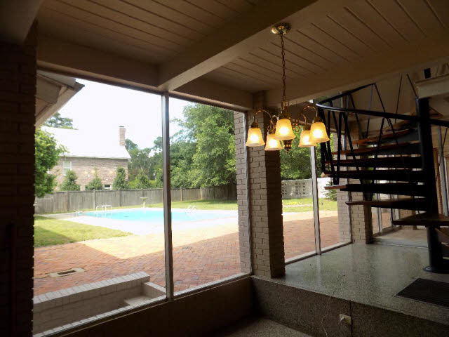 353 Grand Avenue Fairhope, AL 36532 - Photo 13 of 45 Breakfast room