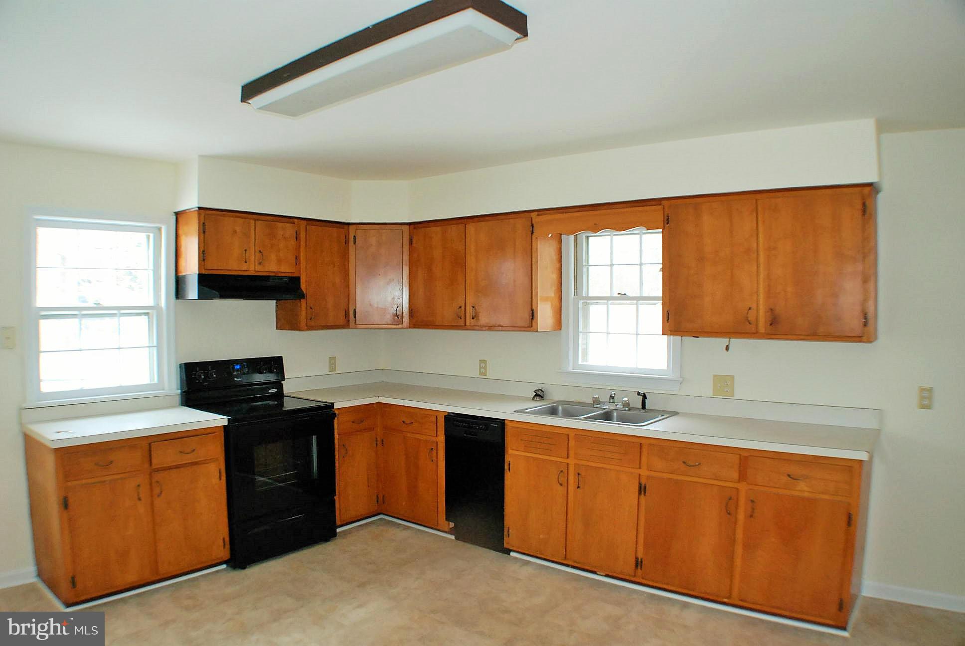 721 Moose Road Berryville, VA 22611 - Photo 4 of 30 New Appliances and Vinyl Flooring