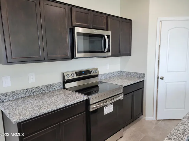 $1,750 | 36641 West San Capistrano Avenue, Maricopa, AZ 85138