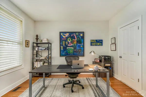 $5,375 | 203 West Summit Street, Ann Arbor, MI 48103