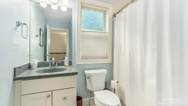 $5,375 | 203 West Summit Street, Ann Arbor, MI 48103