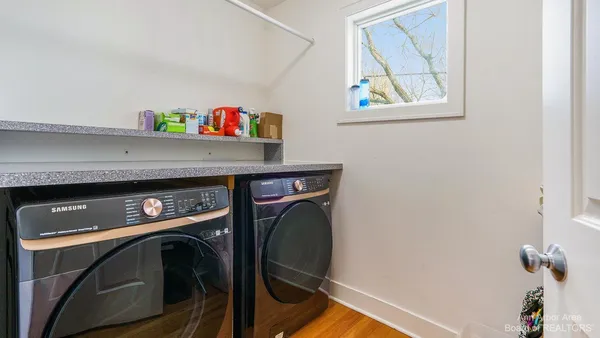 $5,375 | 203 West Summit Street, Ann Arbor, MI 48103
