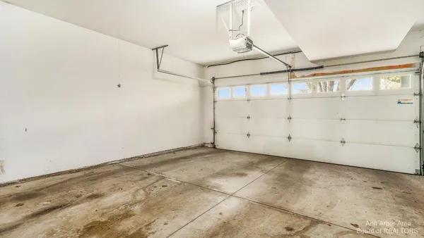 $5,375 | 203 West Summit Street, Ann Arbor, MI 48103