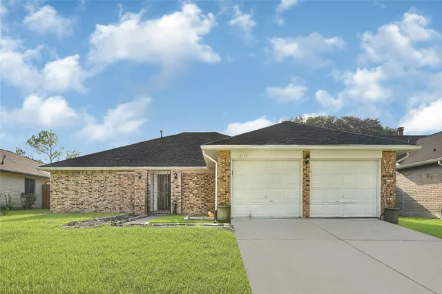 $299,000 | 13723 Rocky Bluff Drive, Houston, TX 77085