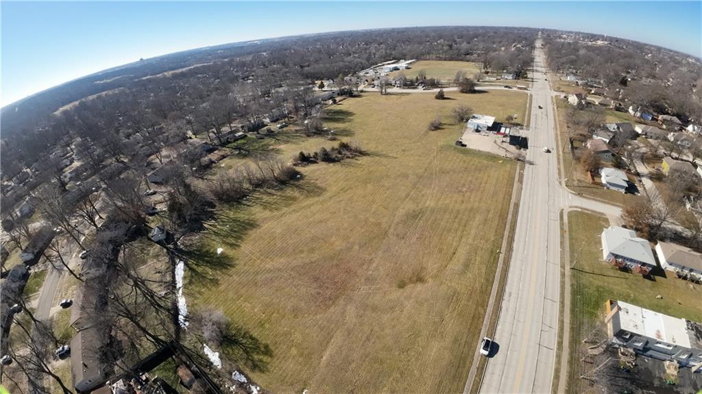 7905 High Grove Road Grandview, MO 64030 - Photo 3 of 24