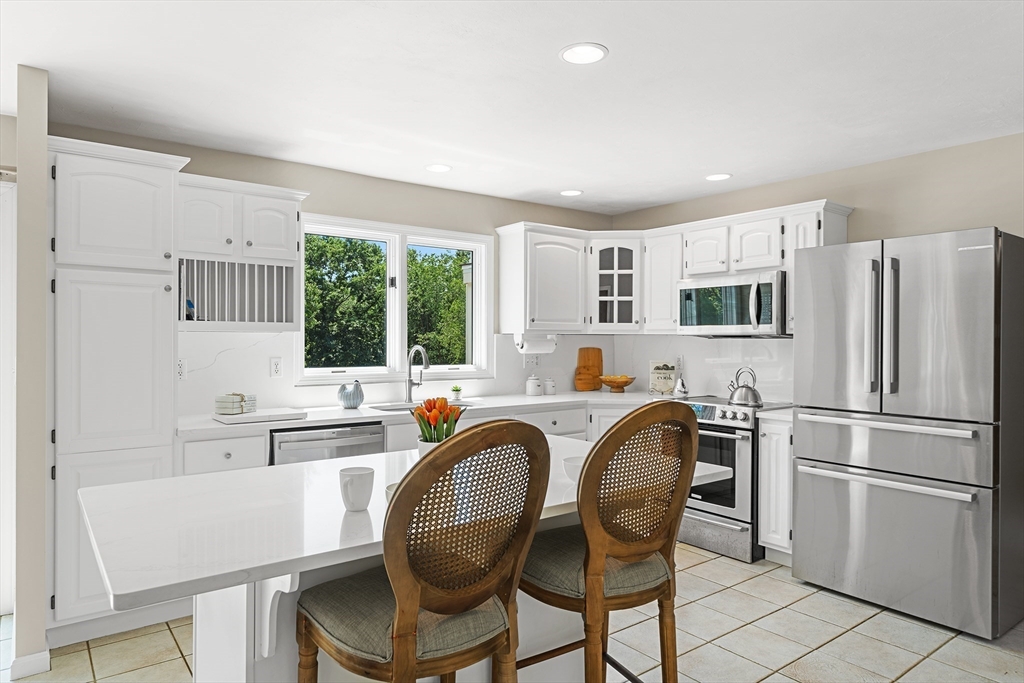173 Chace Hill Road Sterling, MA 01564 - Photo 5 of 37 Gallery Image 5