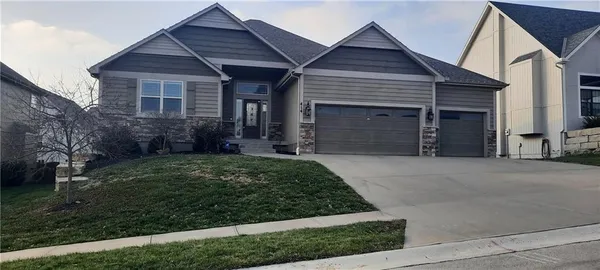 414 South Eddie Avenue, Kearney, MO 64060