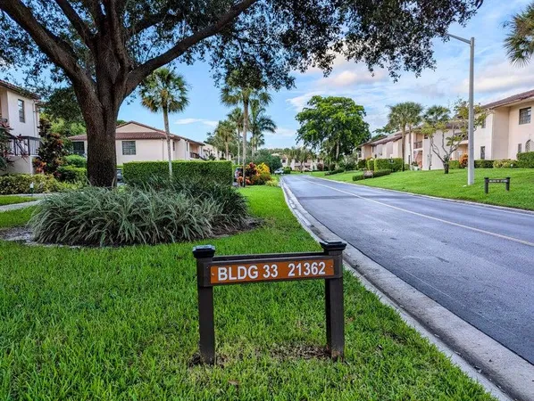 $2,200 | 21362 Juego Circle, Unit 33F, Boca Raton, FL 33433