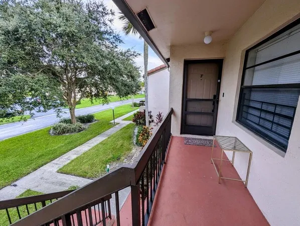 $2,200 | 21362 Juego Circle, Unit 33F, Boca Raton, FL 33433