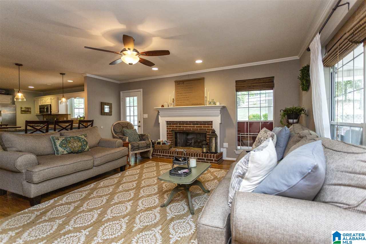 154 Chestnut Drive Alabaster, AL 35007 - Photo 9 of 44